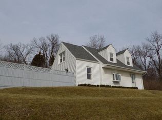 19W660 Dystrup Rd, Lemont, IL 60439