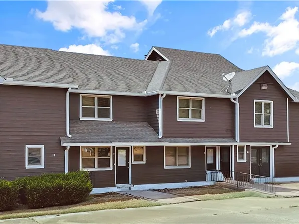 11 Green Meadow Ln Unit 1, Holiday Island, AR 72631