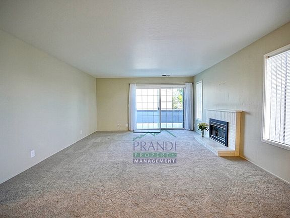 4th image of 575 Larkspur Plaza Dr APT 3