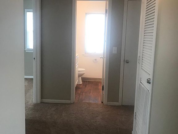 3rd image of 1221 Marbee Dr APT 8