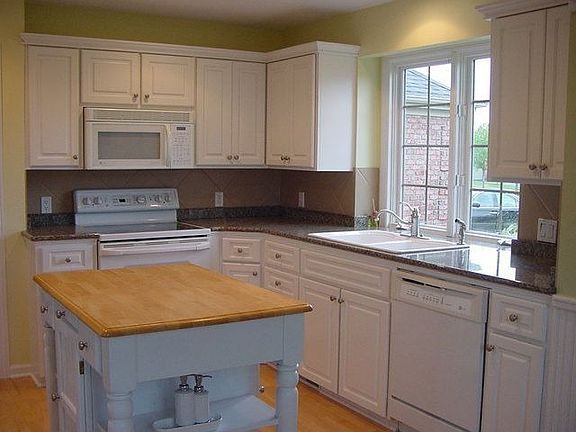 4th image of 2168 Teal Ct SE