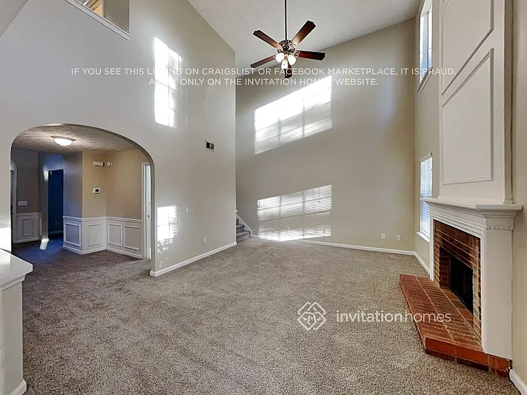 3262 Ashgrove Ln SW — Photo 4