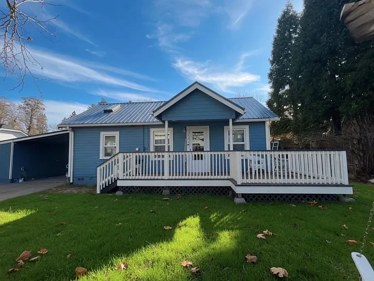 531 Clay St — Photo 1