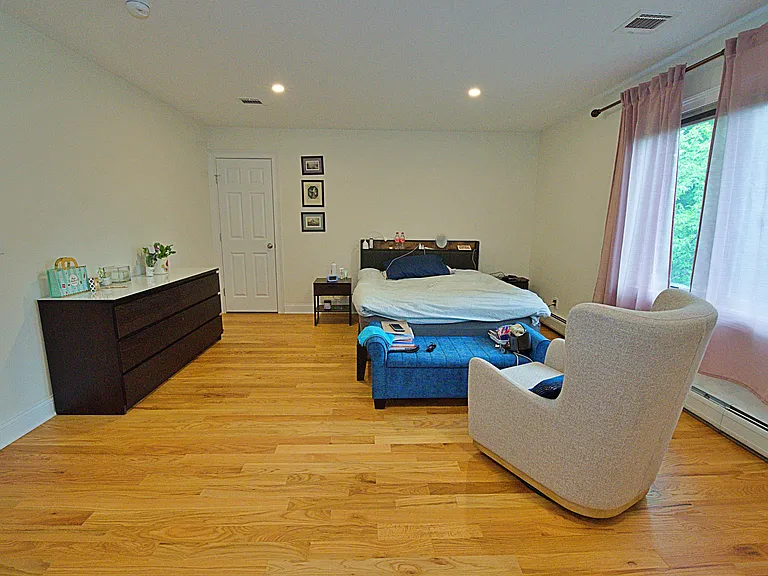 2408 Hammett Ave — Photo 26