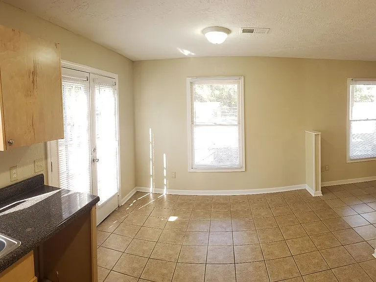 206 Vista Cir #B — Photo 16