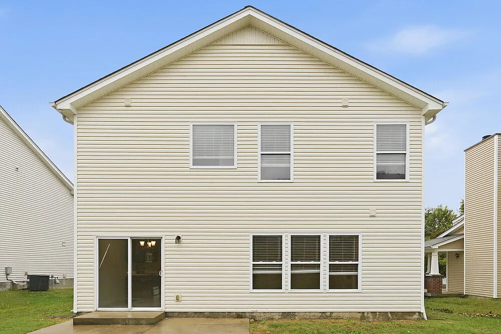 3 bed, 2.5 bath, 1888 sqft, $2,530 — Photo 4