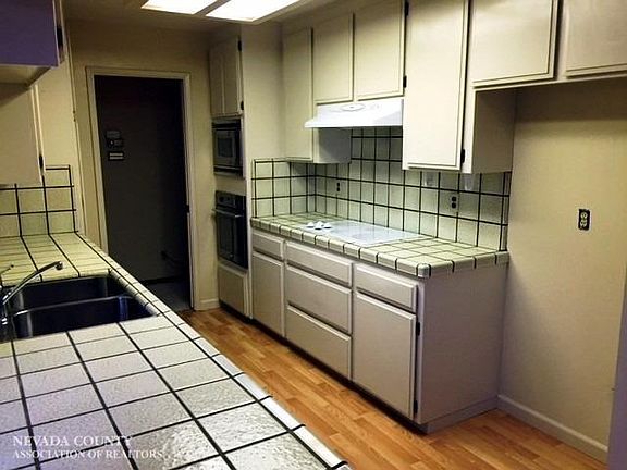 2nd image of 18435 Lake Forest Dr