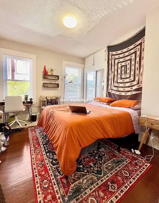 4 bed, 9999 sqft, $6,800 — Photo 3