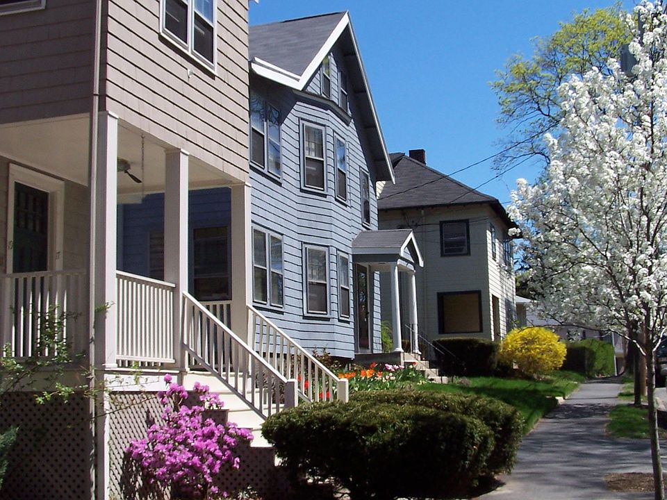 View towards Center St