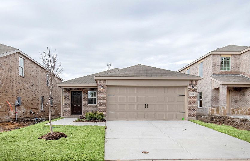 New Construction Beautiful one-story home available at Oakbrook.