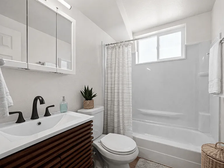 1115 Rosemary St — Photo 20