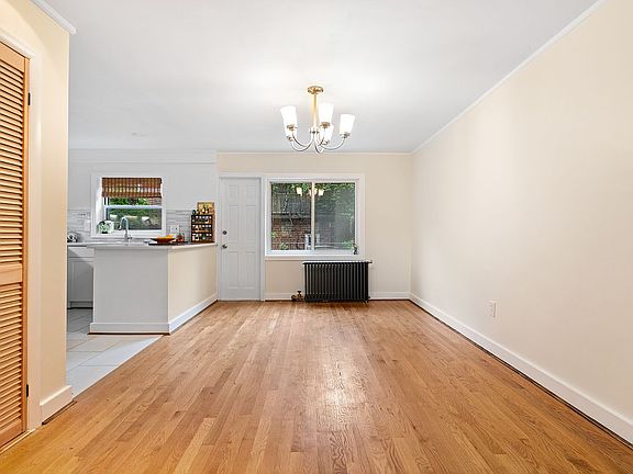 5th image of 3307 Sedgwick Ave