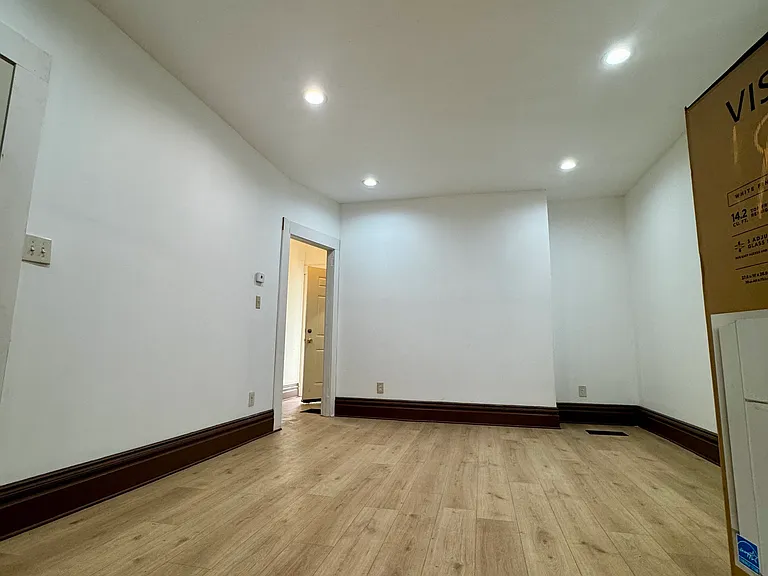 5112 Chaplain Way — Photo 5