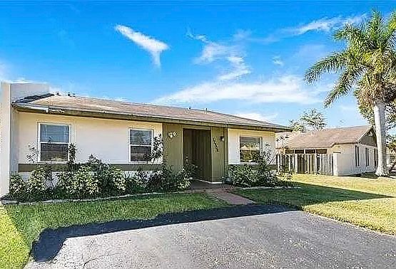 5th image of 12508 SW 112th Ter