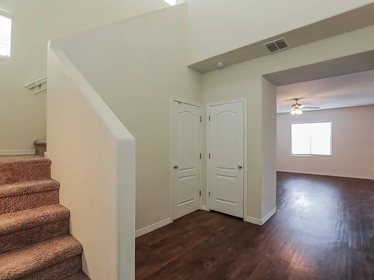 8207 W Pueblo Ave — Photo 4