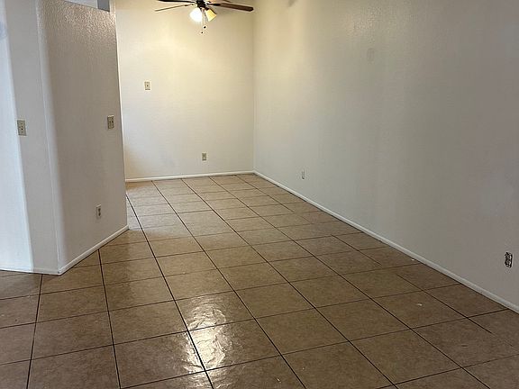 3rd image of 4608 W Maryland Ave Unit 117