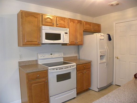 2nd image of 65 Fordway 4-309 #4-309