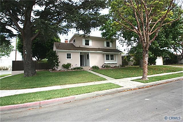 1st image of 3568 Conquista Ave
