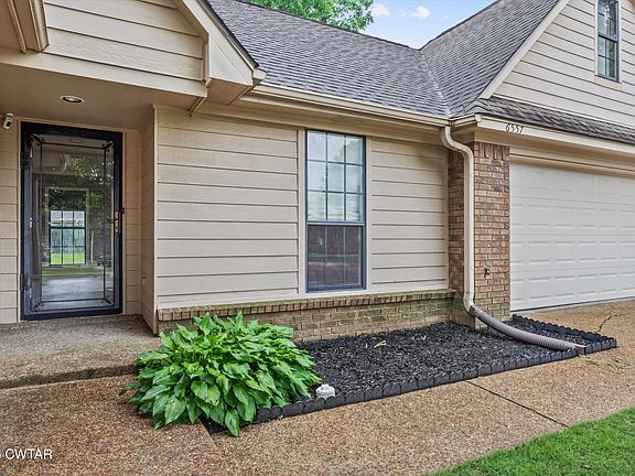 3rd image of 6557 W Grove Dr
