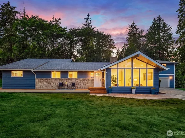 5702 218th Street SE, Woodinville, WA 98072
