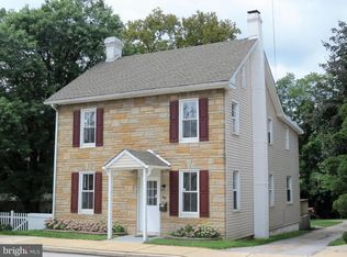 38 N Main St, Manchester, PA 17345