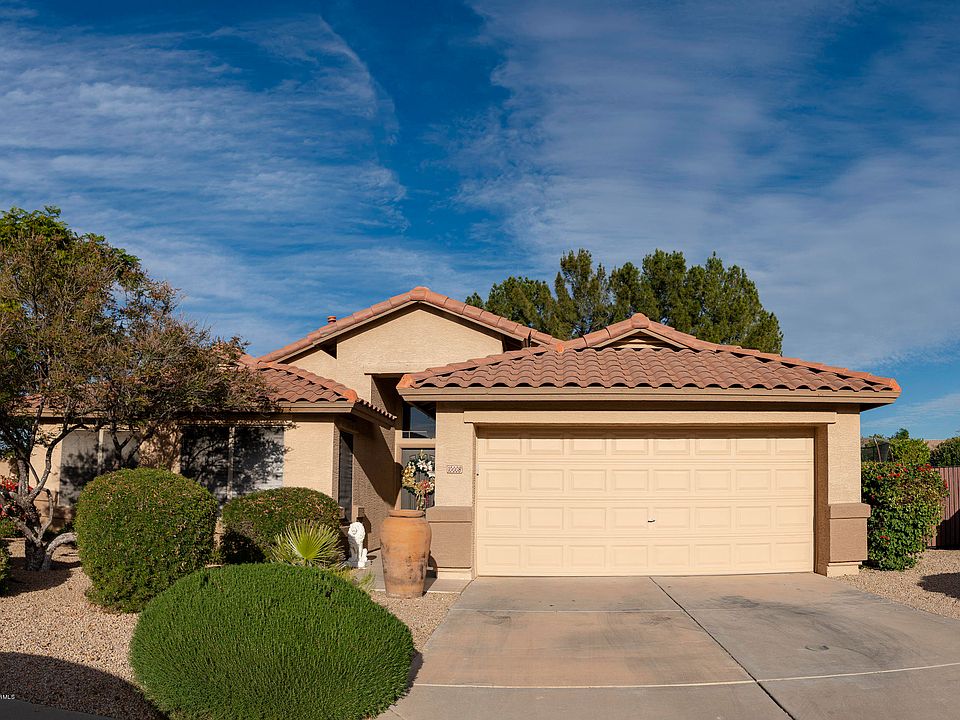 1st image of 10008 W Ross Ave