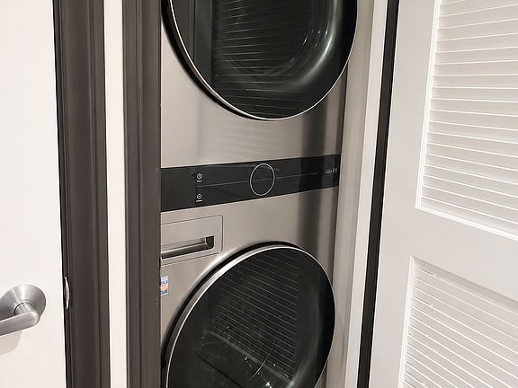 5th image of 450 J St Unit 5071