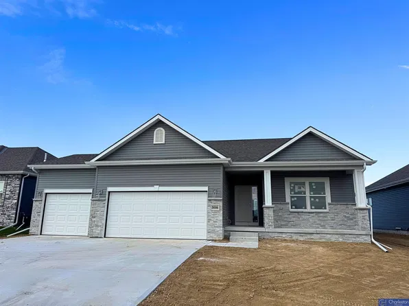 5006 Kestrel Pkwy, Elkhorn, NE 68022
