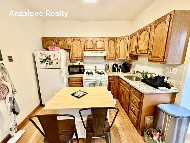 182 Salem St #2 — Photo 17