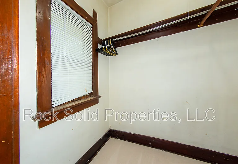 1216 Talbot Ct — Photo 20
