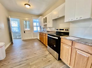 28 Ray St, Schenectady, NY 12309