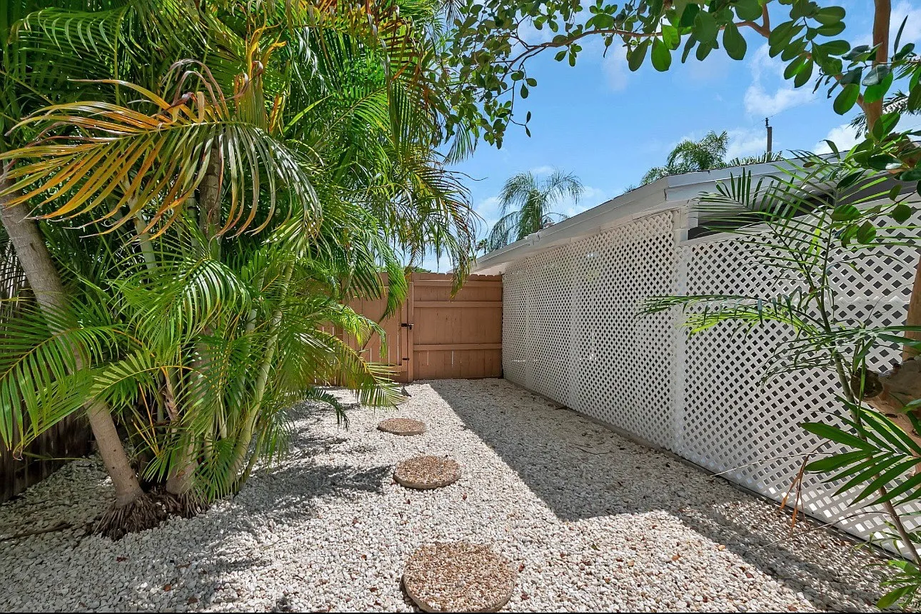 9710 SW 161st St — Photo 2
