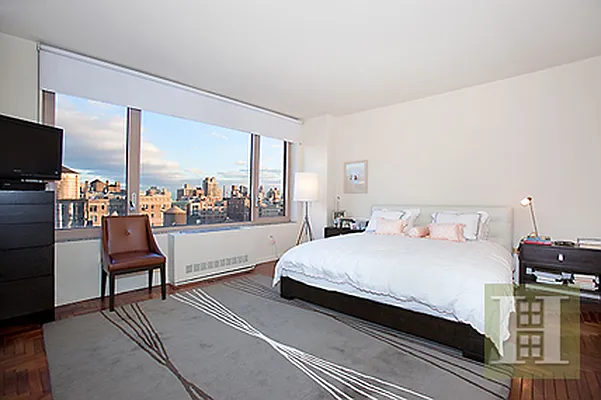 Rented by Halstead Real Estate | media 19