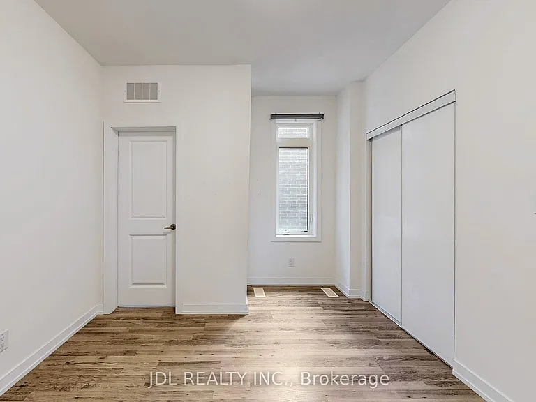 370 Red Maple Rd #112 — Photo 25