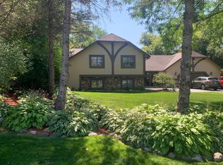 1588 Sherwood Way, Eagan, MN 55122