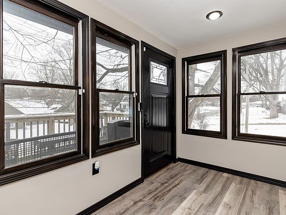 3rd image of 1637 Huntland Dr