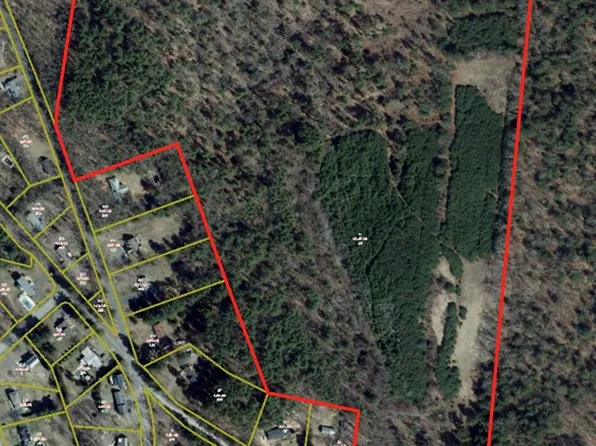 89 Robinson Rd, Palmer, MA 01069