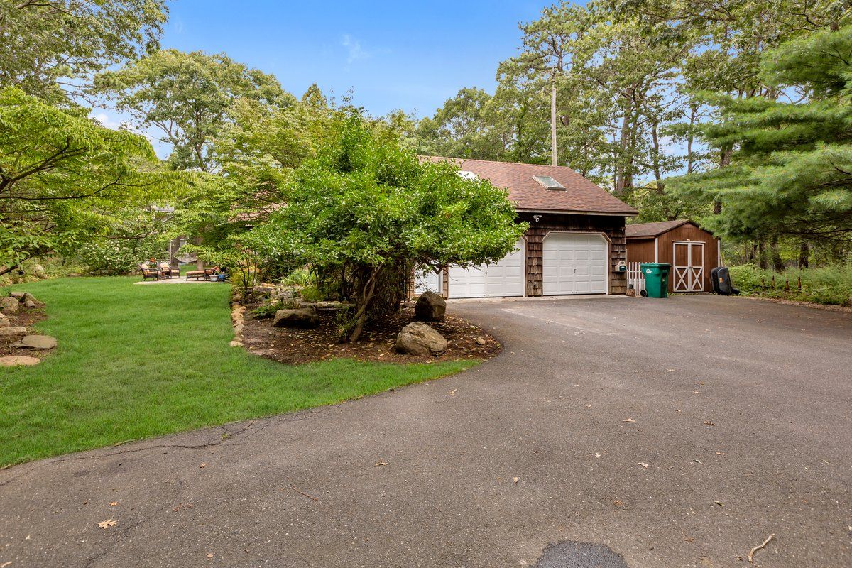 3000 Quogue Riverhead Rd, East Quogue, NY 11942 Out East