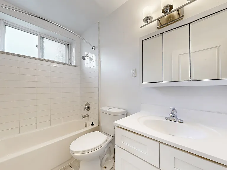 385 Gibb St — Photo 23