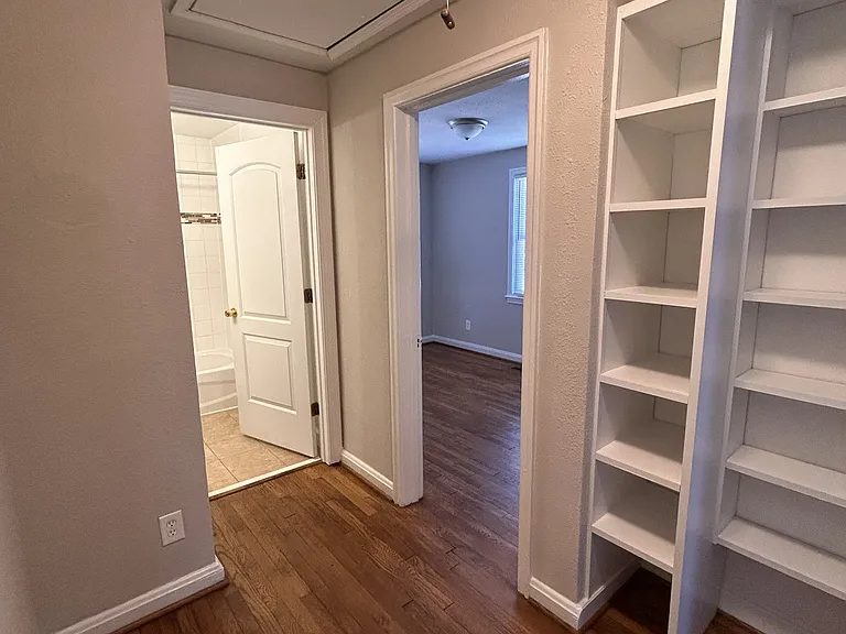 809 Paul St — Photo 19