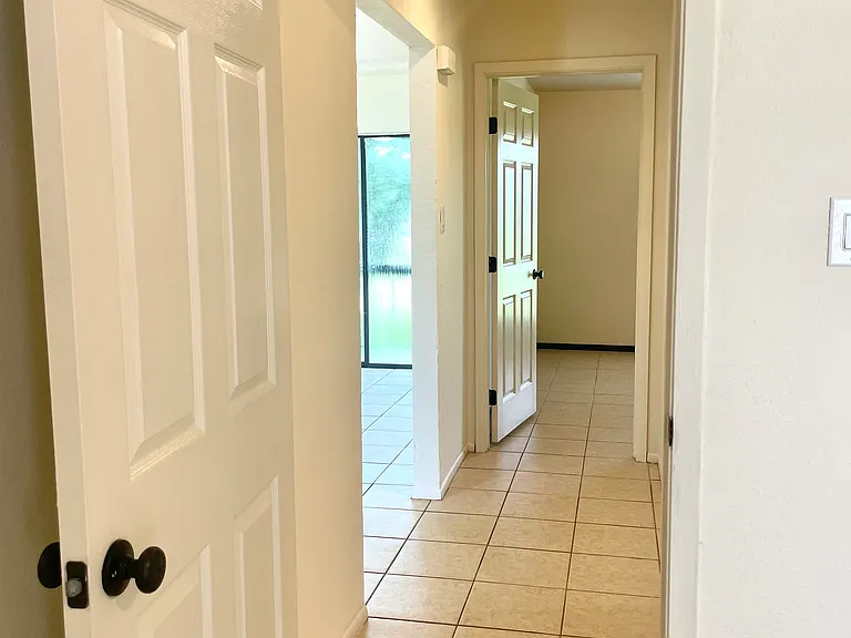 Hunters Glen — Photo 9