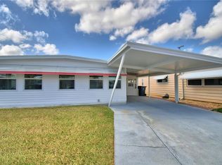 145 Holiday Ln, Auburndale, FL 33823