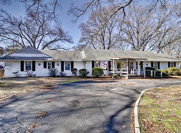 2nd image of 1418 Lee Ave