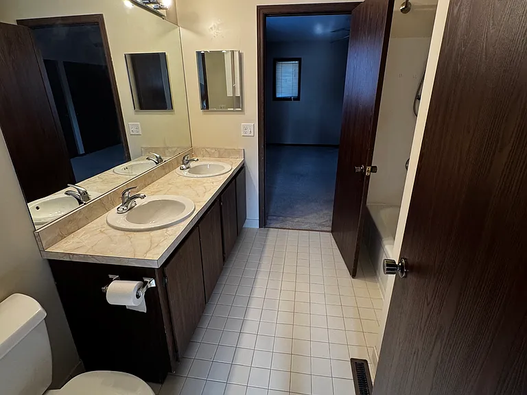 3951 Fairwood Dr — Photo 13