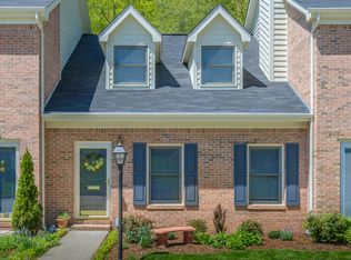 403 Ashley Oaks Private Dr, Kingsport, TN 37663