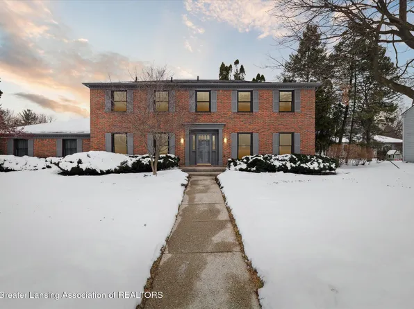 1017 Pebblebrook Ln, East Lansing, MI 48823