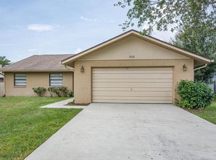 305 Woods Lake Dr, Cocoa, FL 32926