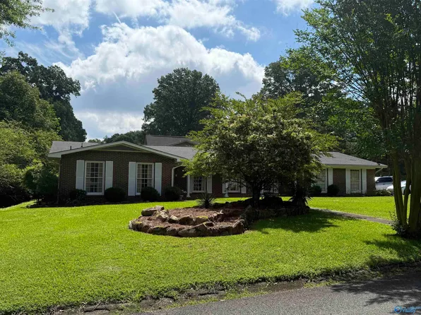 106 Nottingham Rd, Rainbow City, AL 35906