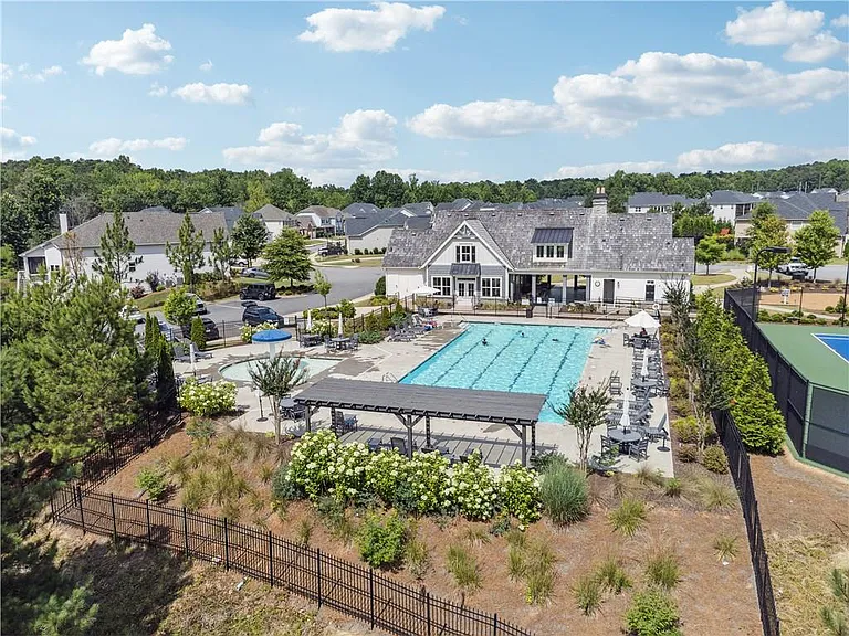 4055 Starwood Dr — Photo 43