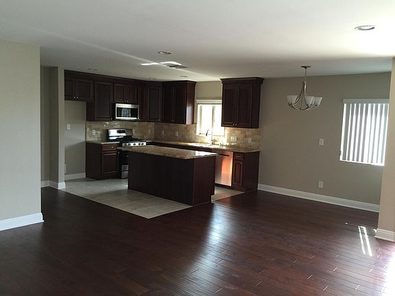 2nd image of 722 E Palm Ave